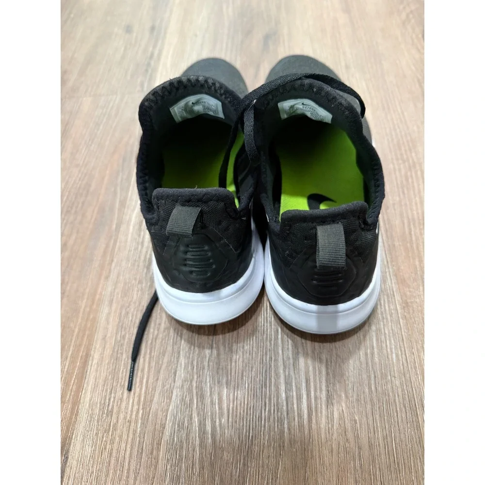 Nike Free TR 8‎ Womens Training Shoes Black White 942888-001 Sneakers